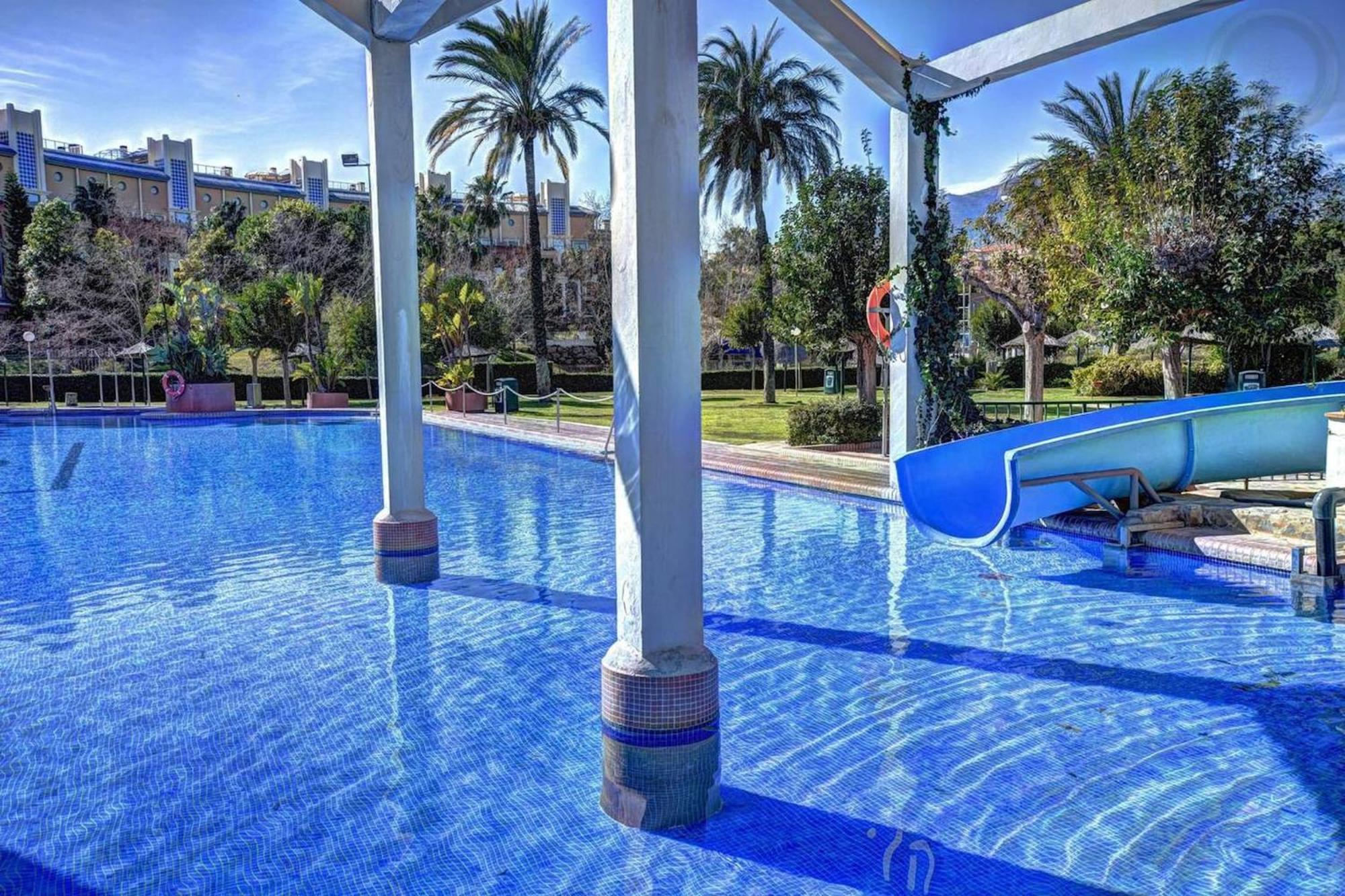 Benalbeach Apartment With Water Park Benalmádena Exterior foto